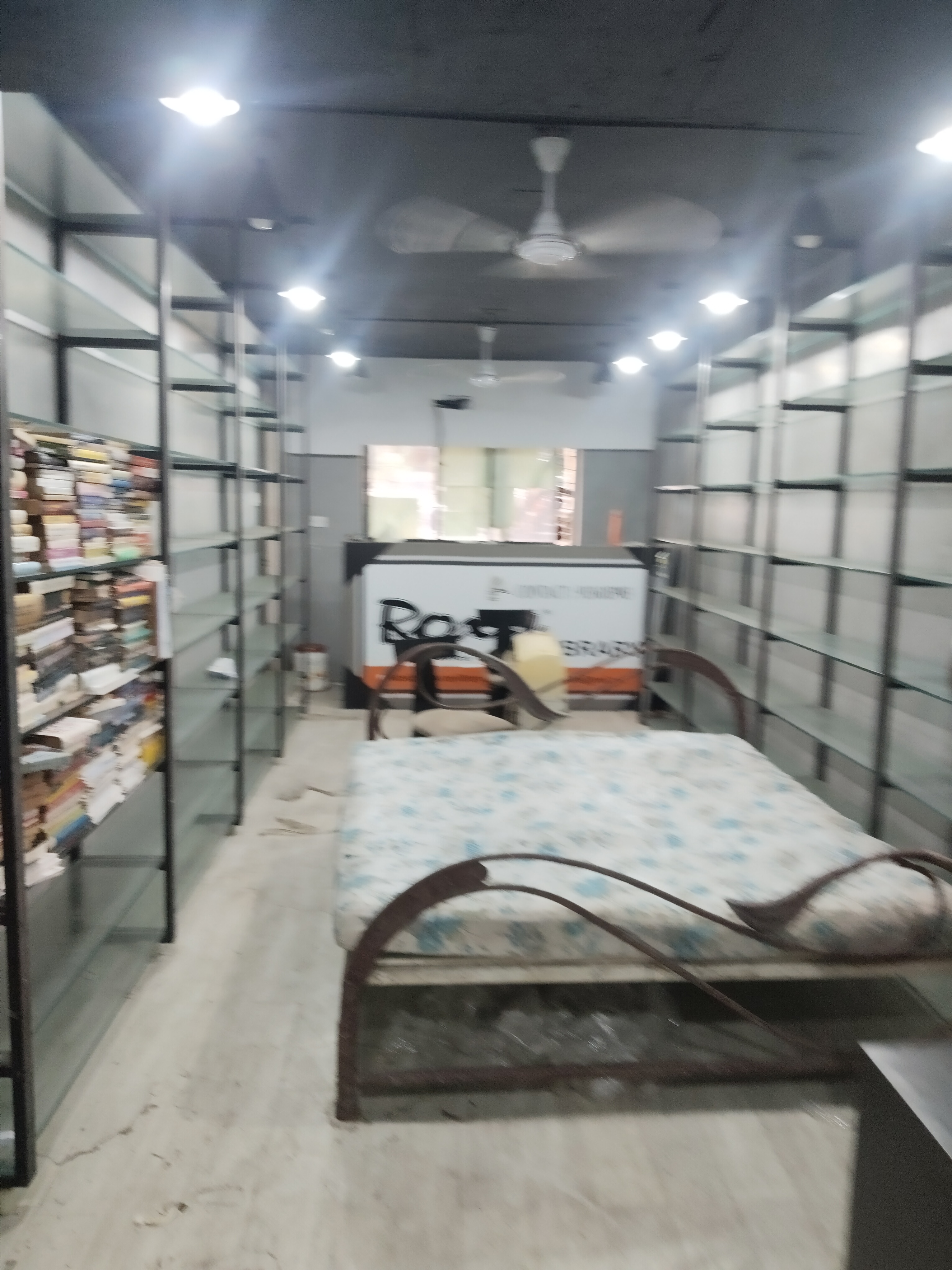 Office Space For Rent in Flower Valley Complex