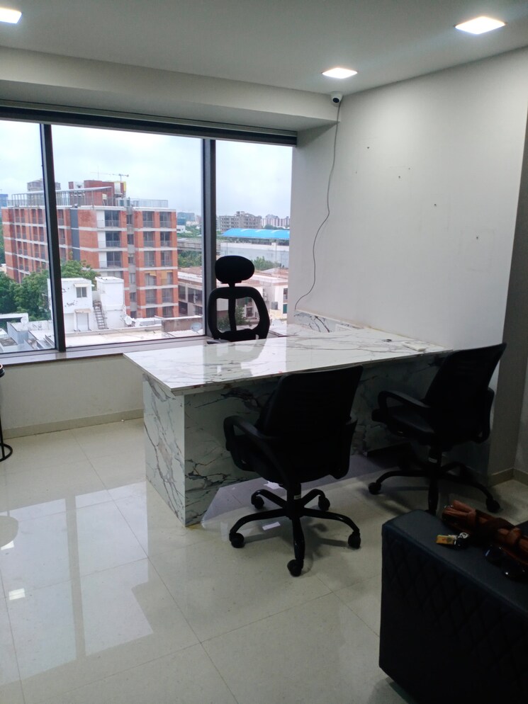 Team Area, savaliya-krish-cubical Commercial Office Space 1238 Sq.Ft. In Thaltej Ahmedabad 9200795