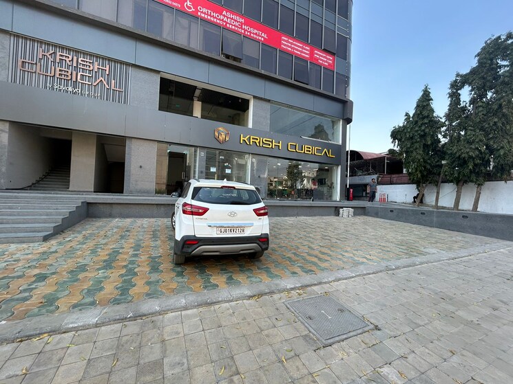  Parking, savaliya-krish-cubical Commercial Office Space 1238 Sq.Ft. In Thaltej Ahmedabad 9200795