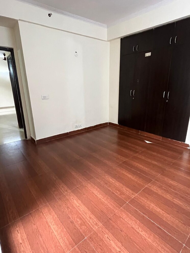 Room, gardenia-golf-city 2 Bedroom 1150 Sq.Ft. Apartment In Sector 75 Noida 9200843