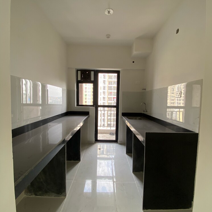 Kitchen, runwal-gardens 2 Bedroom 674 Sq.Ft. Apartment In Bhadra Nagar Thane 9200847
