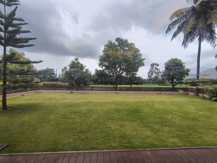 Garden, prestige-golfshire 5 Bedroom 6500 Sq.Ft. Villa In Nandi Hills Bangalore 9200840