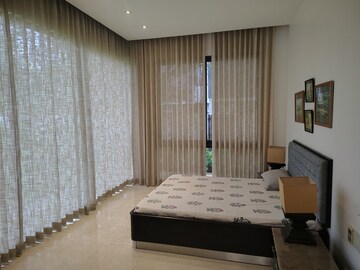 Bedroom in 5 BHK Villa at Prestige Golfshire, Nandi Hills – for Rent