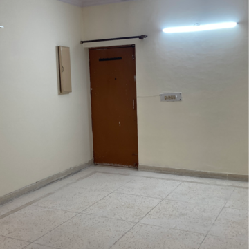 Room in 2 BHK Apartment at Alok Vihar, Sector 50 – for Rent