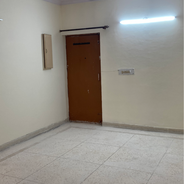 Room, alok-vihar 2 Bedroom 880 Sq.Ft. Apartment In Sector 50 Noida 9200905