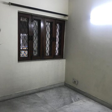 Room in 2 BHK Independent House at RWA Apartments Sector 27, Sector 27 – for Rent