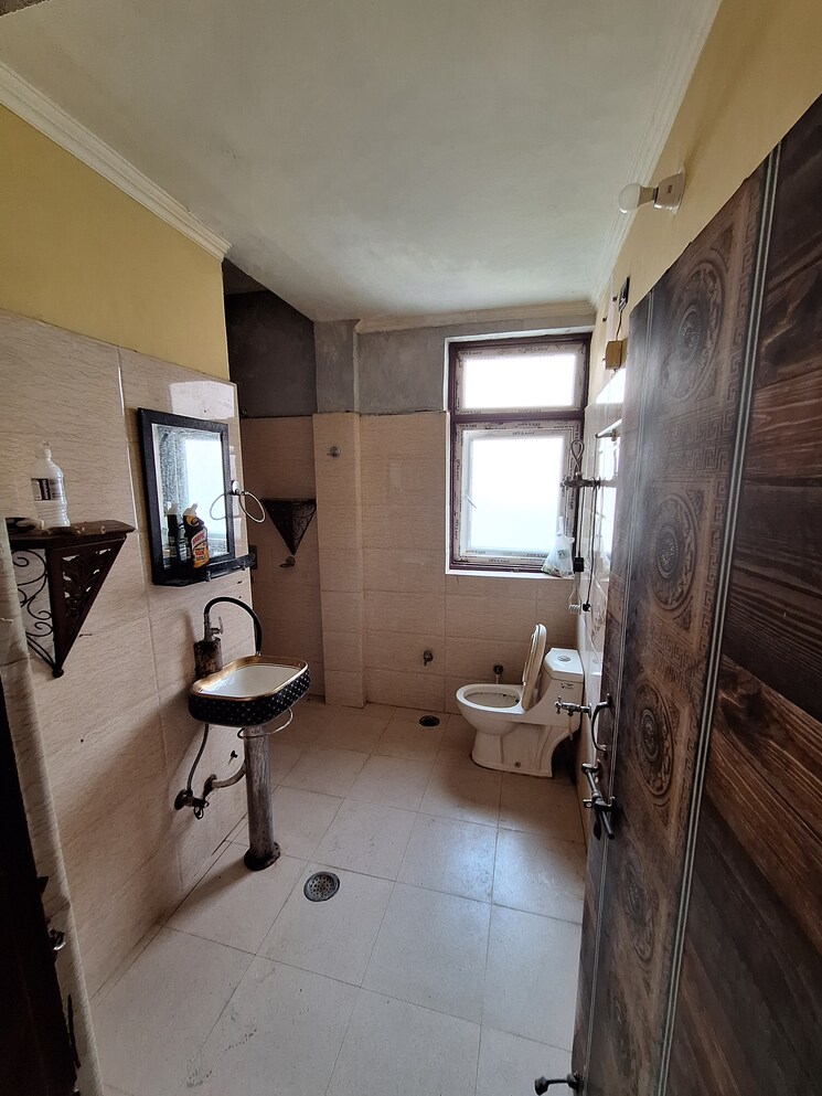 Master Bedroom, rwa-apartments-sector-122 2 Bedroom 1000 Sq.Ft. Villa In Sector 122 Noida 9201033