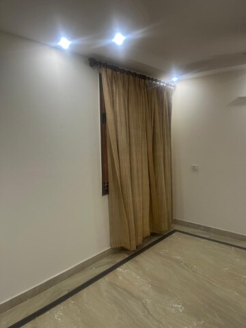 Room in 3 BHK Builder Floor at Greater Kailash I – for Sale