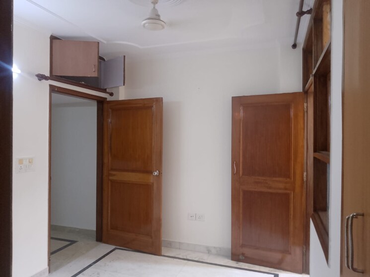 Room, greater kailash i 3 Bedroom 1800 Sq.Ft. Builder Floor In Greater Kailash I Delhi 9201054