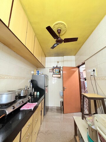 Master Bedroom in 1 BHK Apartment at Bindra Complex, Andheri East – for Sale