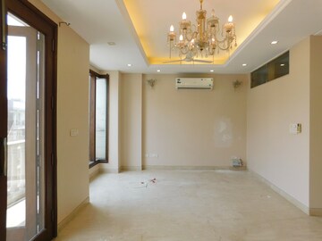 Room in 3 BHK Builder Floor at Shivalik Colony – for Rent