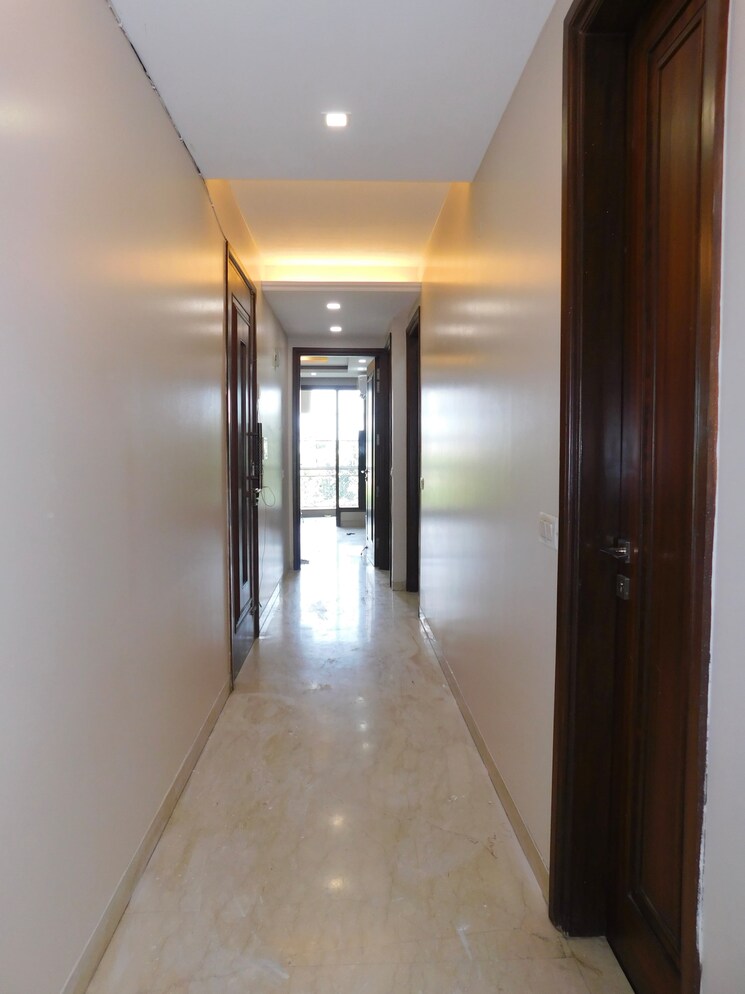 undefined, shivalik colony 3 Bedroom 200 Sq.Yd. Builder Floor In Shivalik Colony Delhi 9201117