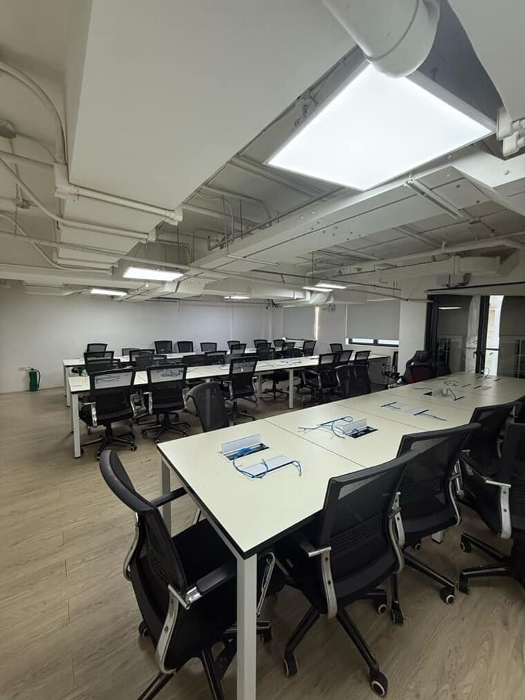 Team Area, magarpatta road Commercial Office Space 2000 Sq.Ft. In Magarpatta Road Pune 9201082