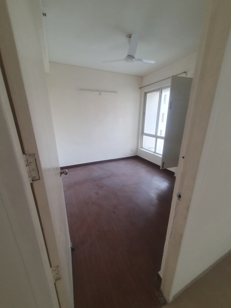 undefined, jaypee-greens-kosmos 3.5 Bedroom 1350 Sq.Ft. Apartment In Sector 134 Noida 9201125