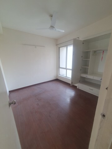 Furnished Amenities in 3.5 BHK Apartment at Jaypee Greens Kosmos, Sector 134 – for Rent