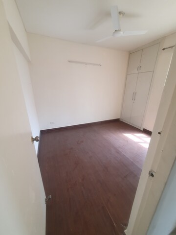 Furnished Amenities in 3.5 BHK Apartment at Jaypee Greens Kosmos, Sector 134 – for Rent