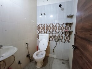 Master Bedroom in 3 BHK Builder Floor at Vasundhara Sector 1 – for Sale