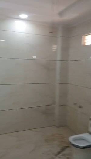 Furnished Amenities in 3 BHK Builder Floor at BPTP Parkland, Sector 75 – for Sale