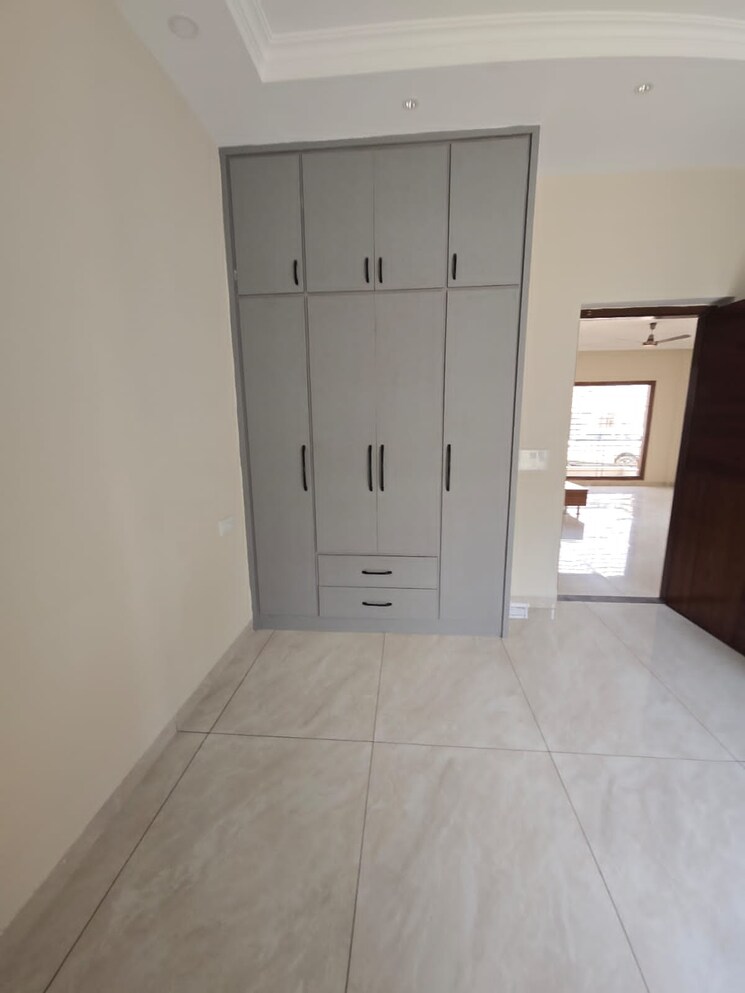 Room, sector 115 4 Bedroom 127 Sq.Yd. Villa In Sector 115 Mohali 9201203