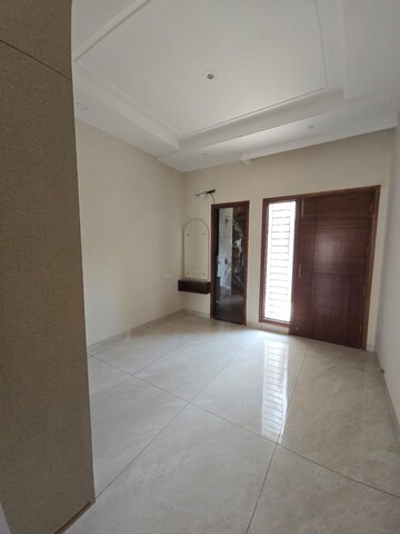 Room in 4 BHK Villa at Sector 115 – for Sale