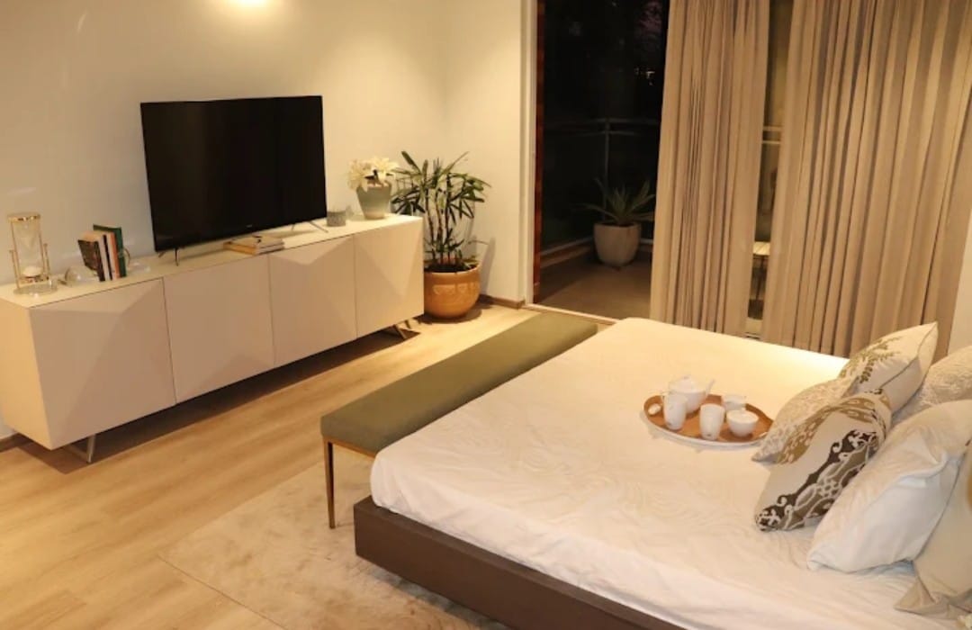 3 BHK + Servant Room Apartment For Sale in Krisumi Waterfall Residences