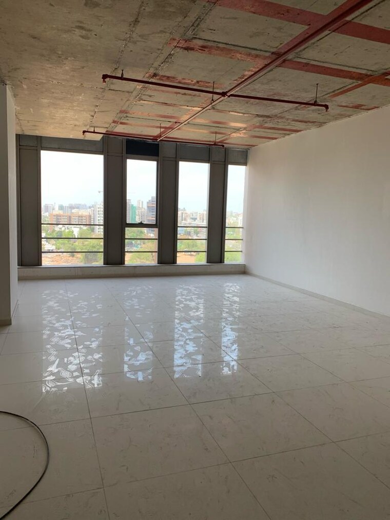 Room, nehrunagar Commercial Office Space 1098 Sq.Ft. In Nehrunagar Ahmedabad 9201308
