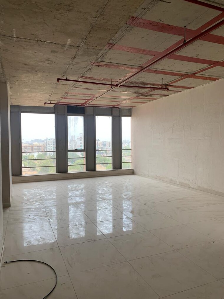 Room, nehrunagar Commercial Office Space 1098 Sq.Ft. In Nehrunagar Ahmedabad 9201308