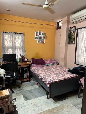 Bedroom in 6+ BHK Independent House at Sanjeeva Reddy Nagar – for Sale
