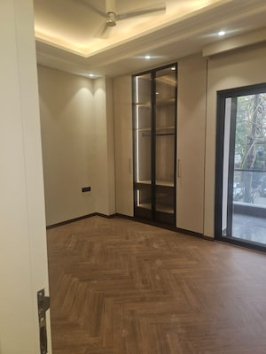 Room in 3 BHK Apartment at Natural View, Ultadanda – for Sale