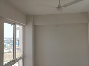 Room in 2 BHK Apartment at Signature The Millennia 3, Sector 37d – for Sale