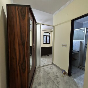 Room in 6+ BHK Independent House at Ansal Plaza Sector-23, Carterpuri Village – for Sale