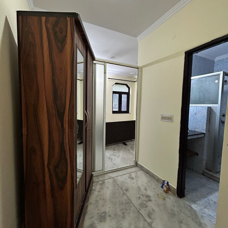 Room, ansal-plaza-sector-23 6+ Bedroom 2367 Sq.Ft. Independent House In Carterpuri Village Gurgaon 9201428