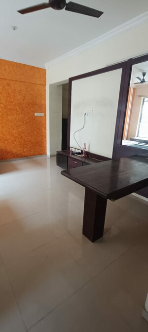 Living Room in 2.5 BHK Apartment at Kalpataru Srishti, Mira Road – for Sale