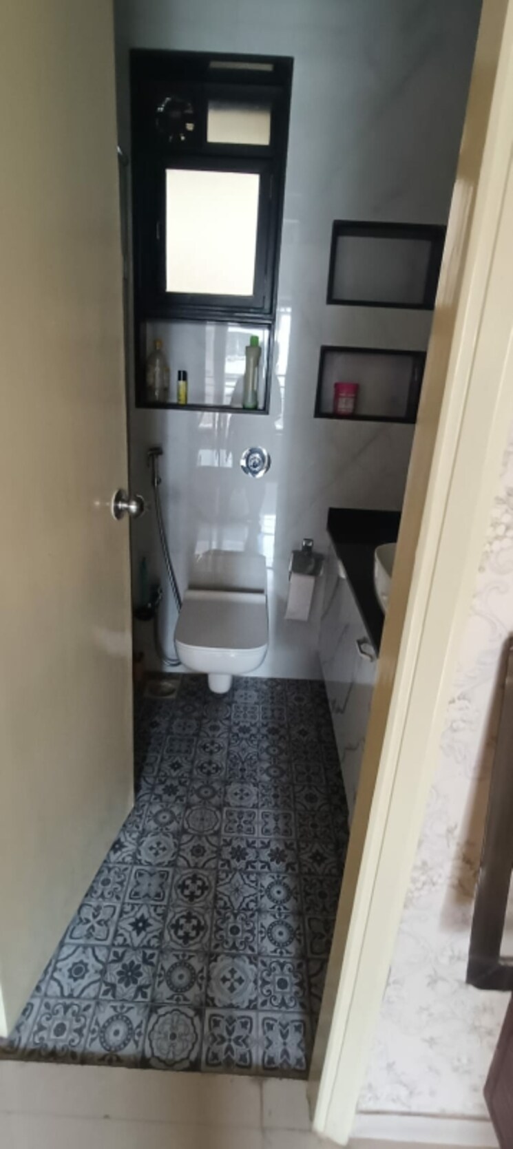 Bathroom, kalpataru-srishti 2.5 Bedroom 855 Sq.Ft. Apartment In Mira Road Thane 9201507