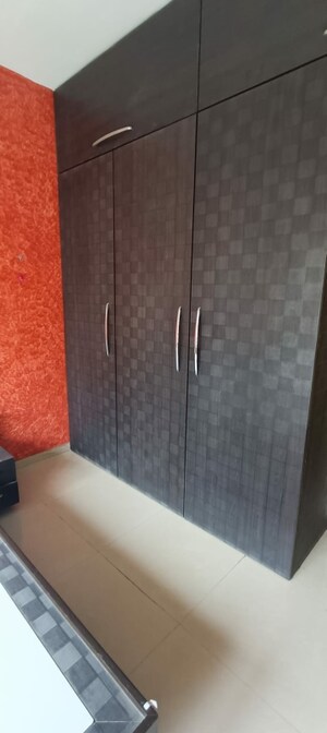 Furnished Amenities in 2.5 BHK Apartment at Kalpataru Srishti, Mira Road – for Sale