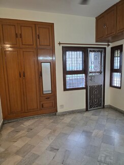 3 BHK + Extra Room Apartment For Sale in Kendriya Vihar Noida