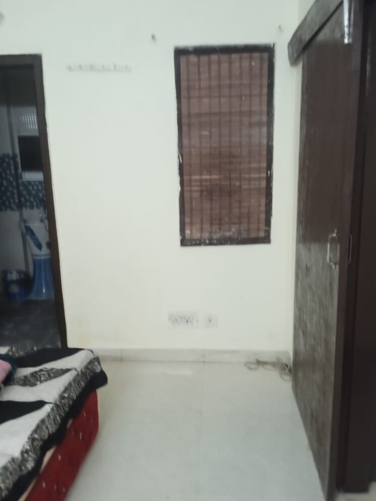 Bathroom, chattarpur 3 Bedroom 150 Sq.Yd. Apartment In Chattarpur Delhi 9201553