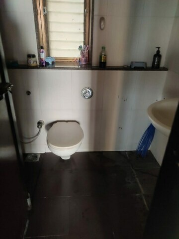 Bathroom in 2.5 BHK Apartment at Kalpataru Srishti, Mira Road – for Rent