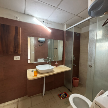 Bathroom in 3.5 BHK Apartment at Mahagun Moderne, Sector 78 – for Rent