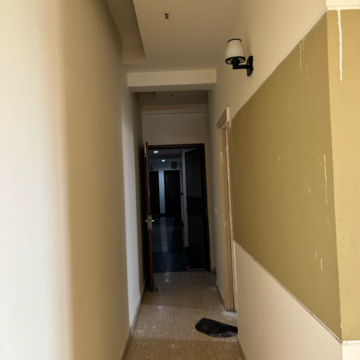 Building Lobby in 3.5 BHK Apartment at Mahagun Moderne, Sector 78 – for Rent