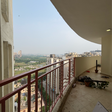 Balcony in 3.5 BHK Apartment at Mahagun Moderne, Sector 78 – for Rent