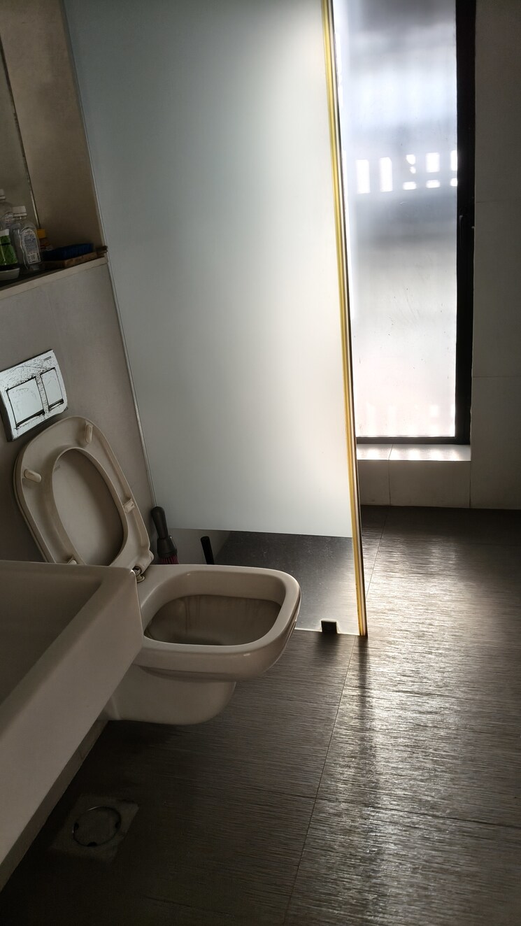 Bathroom, rustomjee-elita 3 Bedroom 2000 Sq.Ft. Apartment In Andheri West Mumbai 9201731