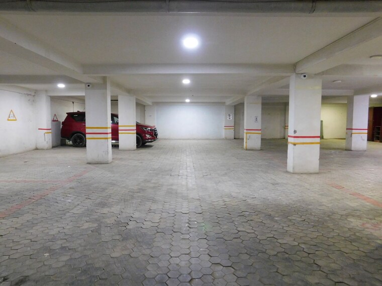  Parking, vasant kunj 2 Bedroom 1000 Sq.Ft. Builder Floor In Vasant Kunj Delhi 9201751