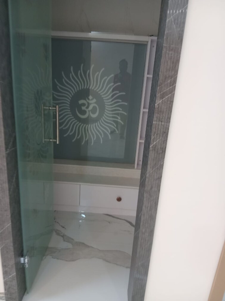 Bathroom, sector 19 2 Bedroom 700 Sq.Ft. Apartment In Sector 19 Noida 9201748