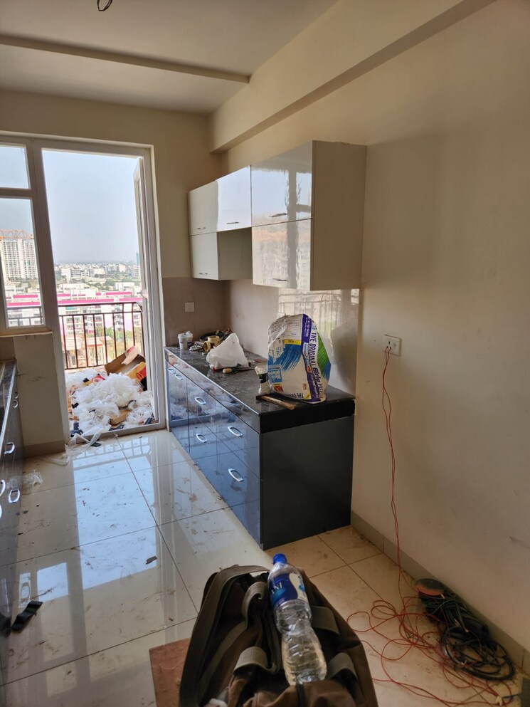 Team Area, bptp-discovery-park 2 Bedroom 804 Sq.Ft. Apartment In Sector 80 Faridabad 9201768