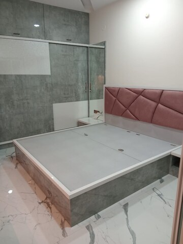 Bedroom in 2 BHK Apartment at Sector 19 – for Rent