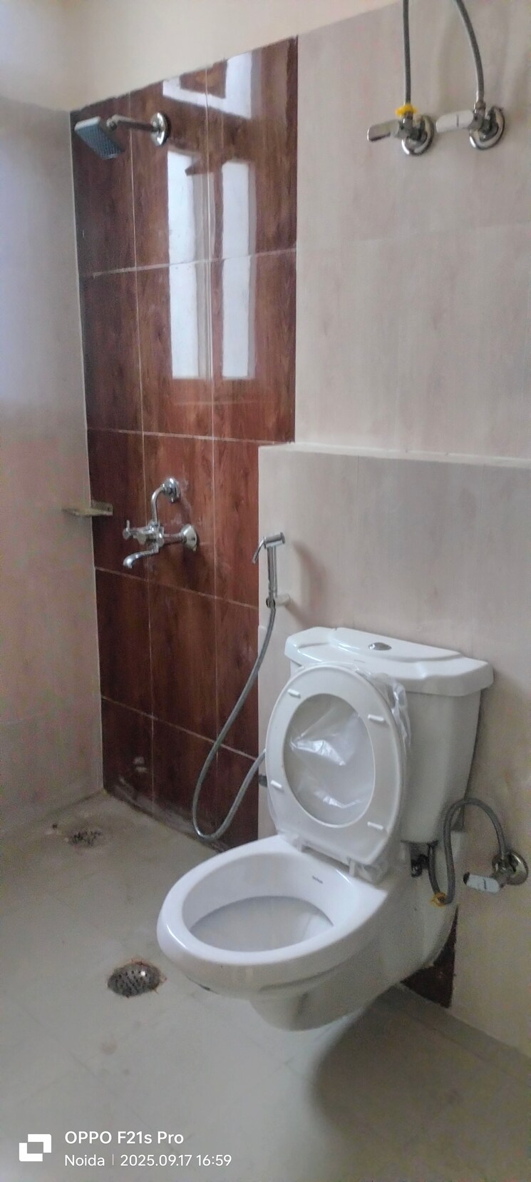 Bathroom, tata-eureka-park 2 Bedroom 1100 Sq.Ft. Apartment In Sector 150 Noida 9201850