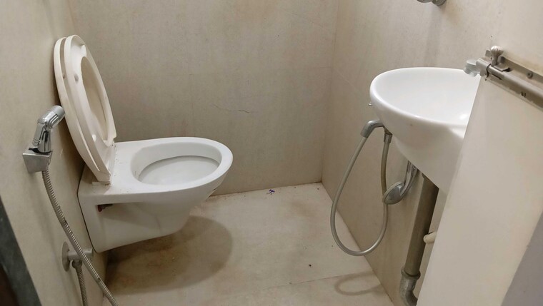 Bathroom, worli 4 Bedroom 2470 Sq.Ft. Apartment In Worli Mumbai 9201853