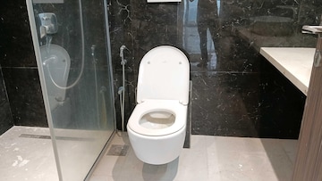 Bathroom in 4 BHK Apartment at Worli – for Rent