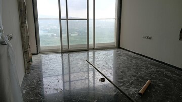Room in 4 BHK Apartment at Worli – for Rent